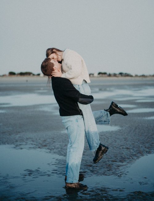 couple photoshoot on the beach in Sussex